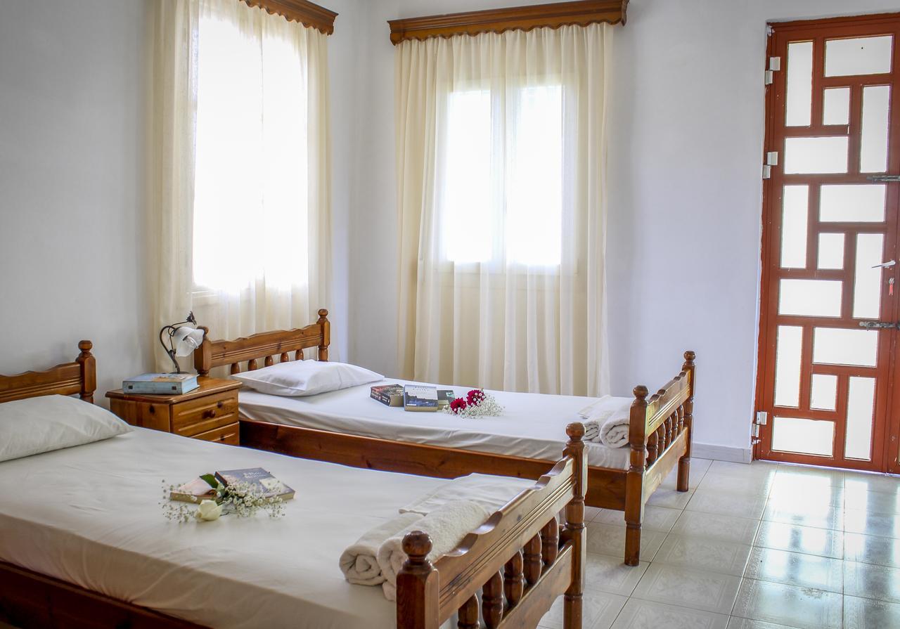 Pelagion II Sea Coral - Beachfront Holiday Home Кипсели Экстерьер фото